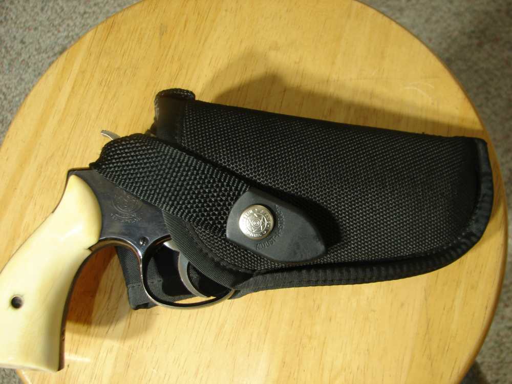 S&W K,L,N FRAME HOLSTER BY BIANCHI FITS UP TO 4" BARREL RT HAND VERSATILE-img-0