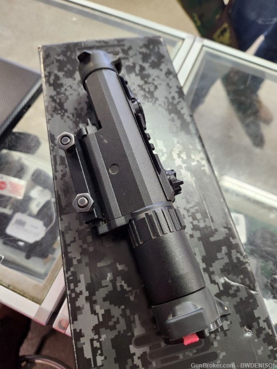 Leupold Mark 4 CQ/T 1-3x14mm Illuminated Circle Dot 67670-img-2
