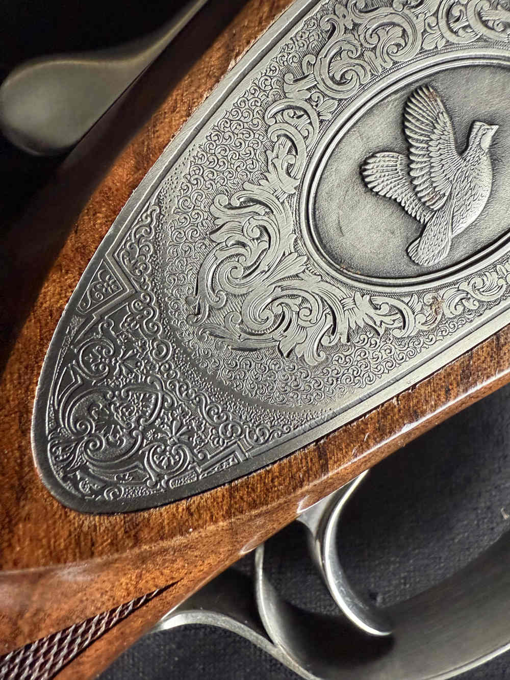 Caesar Guerini Invictus V O/U Shotgun 12 GA  31 13/16" Barrel-img-52