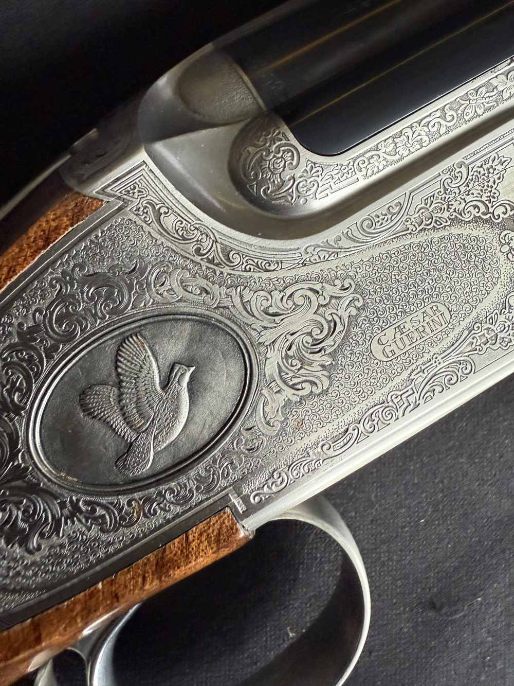 Caesar Guerini Invictus V O/U Shotgun 12 GA  31 13/16" Barrel-img-51