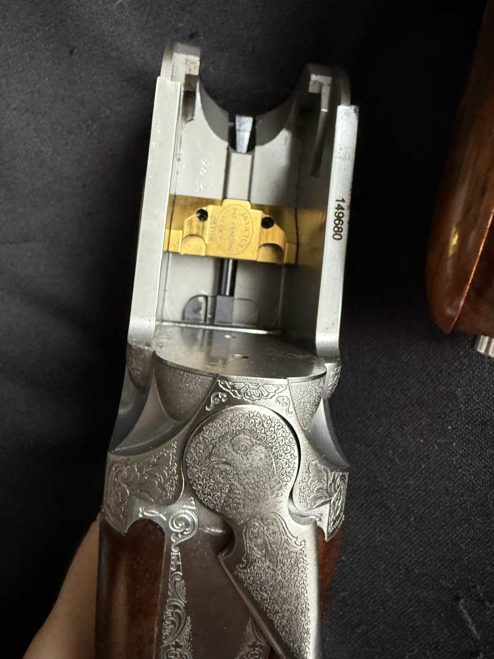 Caesar Guerini Invictus V O/U Shotgun 12 GA  31 13/16" Barrel-img-28