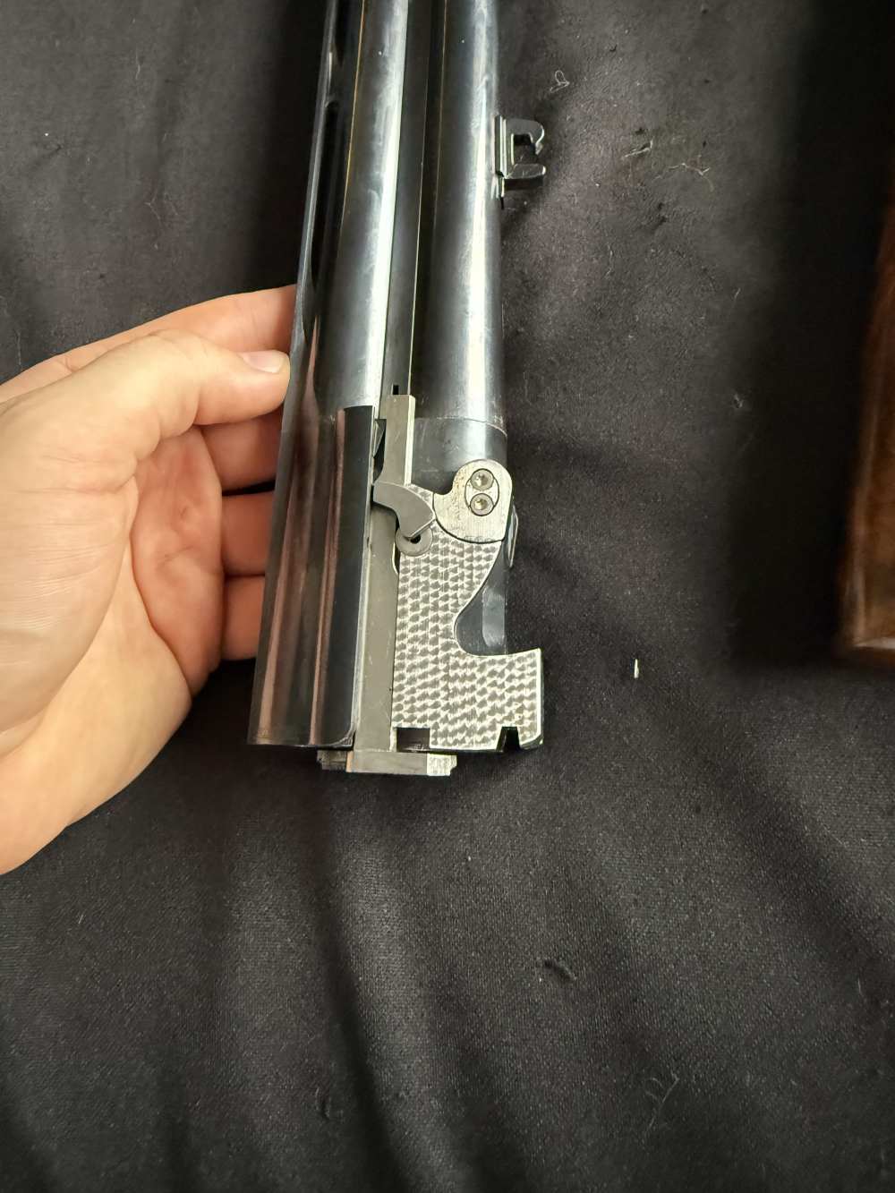 Caesar Guerini Invictus V O/U Shotgun 12 GA  31 13/16" Barrel-img-20