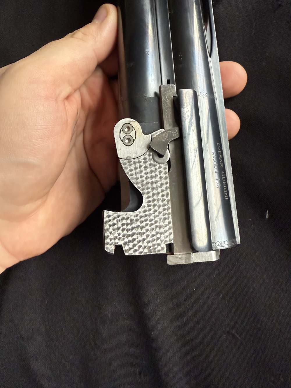 Caesar Guerini Invictus V O/U Shotgun 12 GA  31 13/16" Barrel-img-26