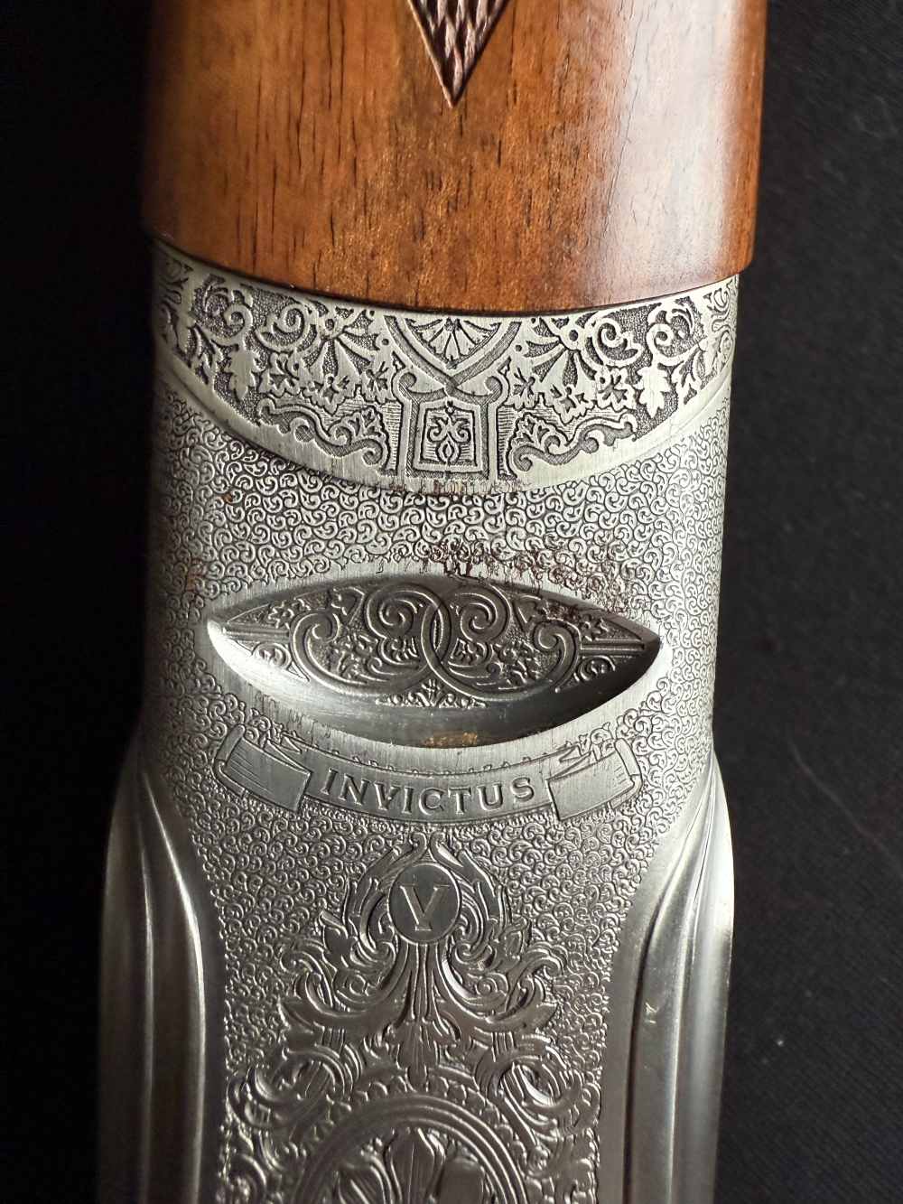 Caesar Guerini Invictus V O/U Shotgun 12 GA  31 13/16" Barrel-img-4