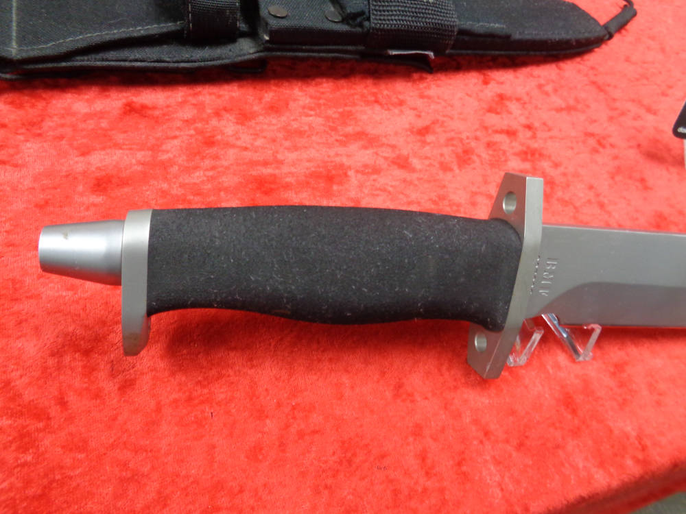 US GERBER BMF Fighting Bowie Knife Survival Military Sheath WE TRADE GUNS-img-5