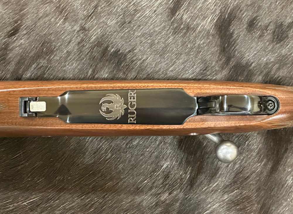 RUGER M77 HAWKEYE AFRICAN 375 RUGER 23" W/ BRAKE, GOOD WOOD-img-17