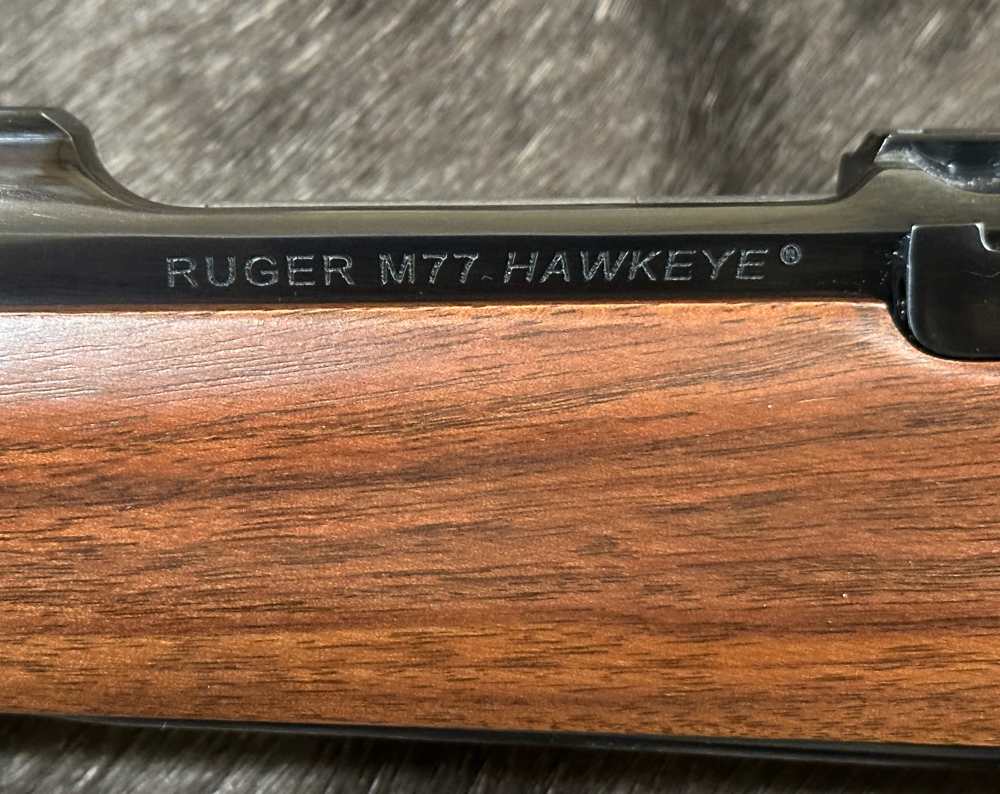 RUGER M77 HAWKEYE AFRICAN 375 RUGER 23" W/ BRAKE, GOOD WOOD-img-15