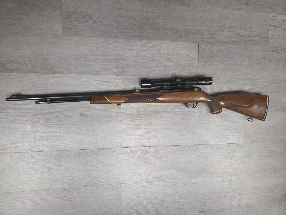 Weatherby Mk XXII .22LR w/Redfield 4X scope-img-3