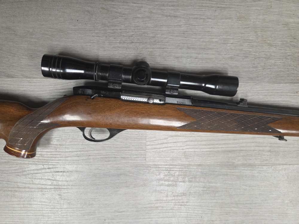 Weatherby Mk XXII .22LR w/Redfield 4X scope-img-10