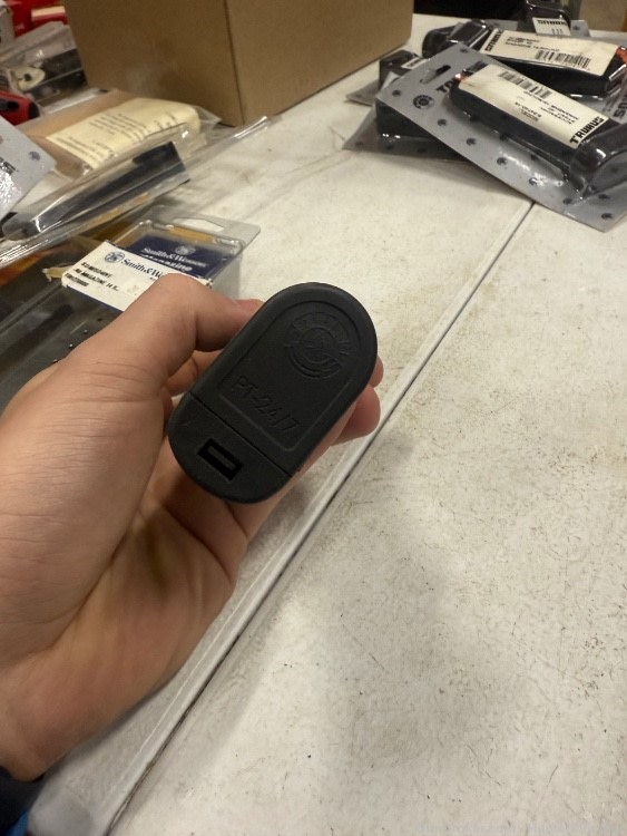 Taurus pt24/7 15rd 40cal magazine NO PACKAGING -img-3