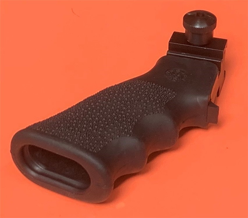 1913 Vertical Adapter with HOGUE Rubber Grip BLACK-img-2