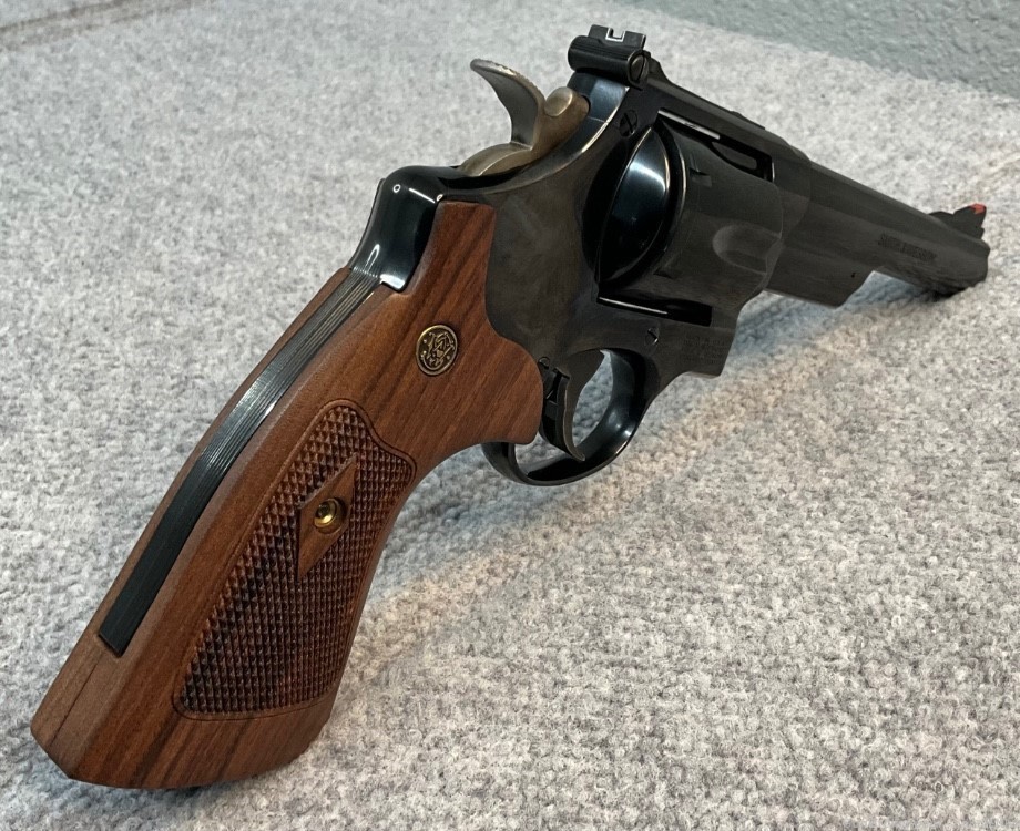 Smith & Wesson 57 Classic 6 - 150481 - 41MAG - N-Frame - S/D Action - 18208-img-14