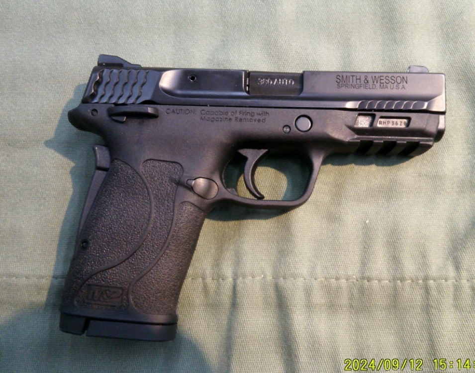 Smith & Wesson Shield EZ .380ACP Semi Auto Pistol-img-8