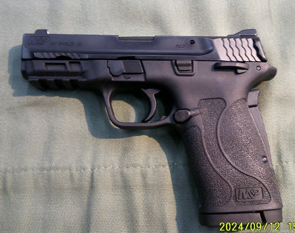 Smith & Wesson Shield EZ .380ACP Semi Auto Pistol-img-6