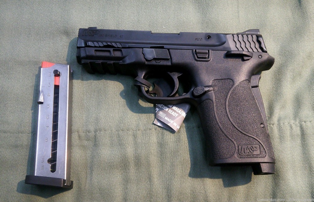 Smith & Wesson Shield EZ .380ACP Semi Auto Pistol-img-1
