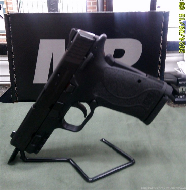 Smith & Wesson M&P2 Shield EZ 9mm Semi Auto Pistol-img-3