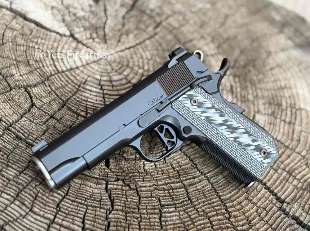 Dan Wesson V-BOB Black 1911 .45 ACP 01826 DW Bobtail-img-0