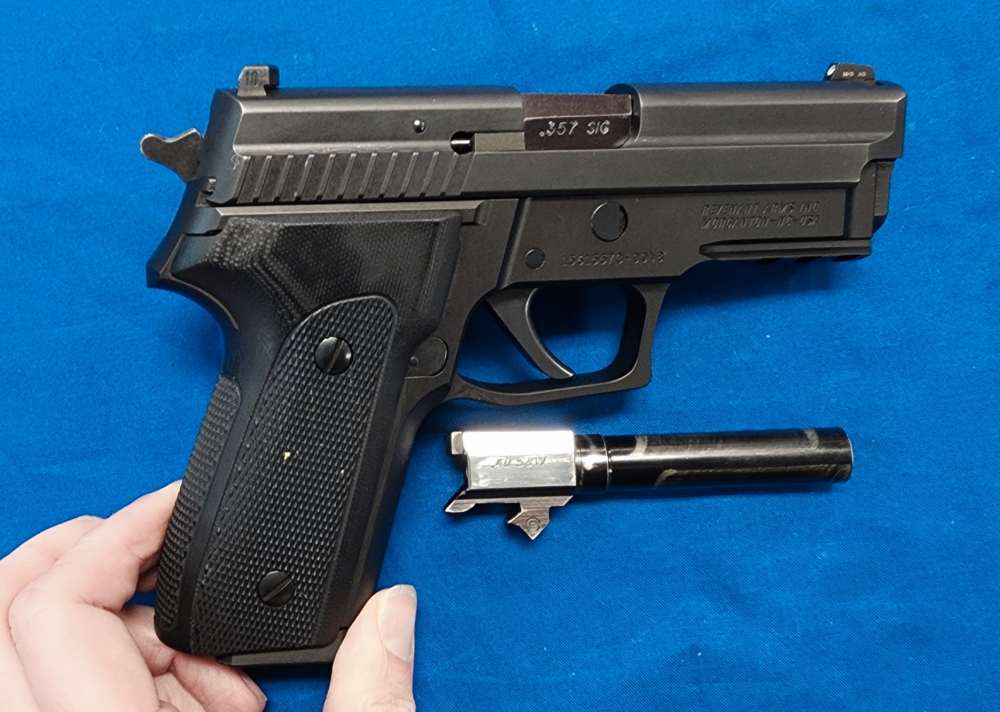 SIG SAUER P229 .357 SIG/.40 S&W 3.9" REVENANT FRAME CUSTOM BUILD, EXC COND-img-0
