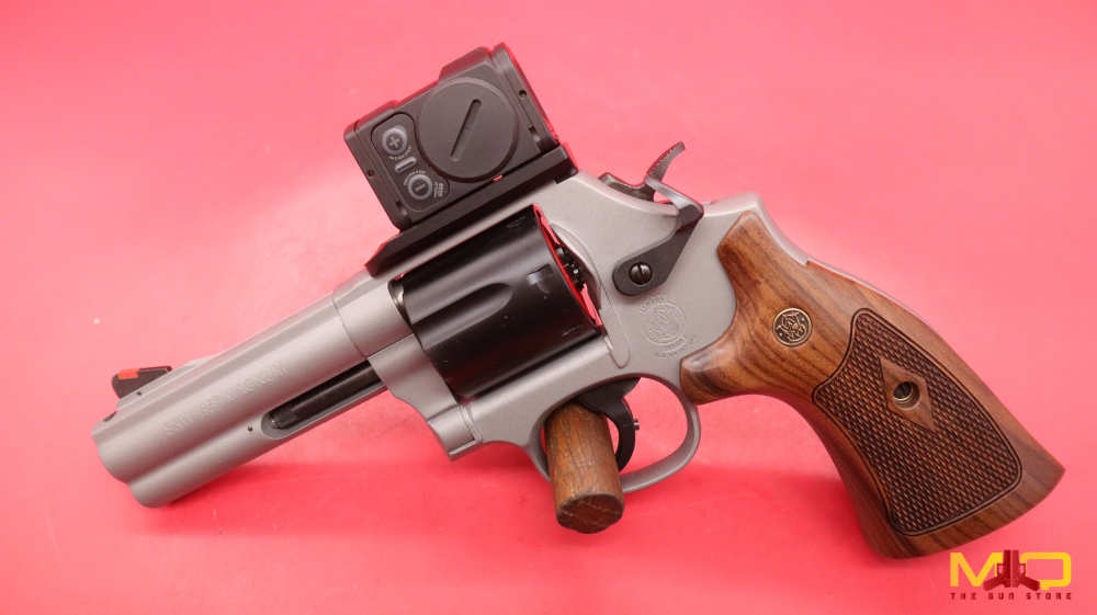 Factory New Smith & Wesson 686 Spec Series R 4" Buy It Now!-img-1