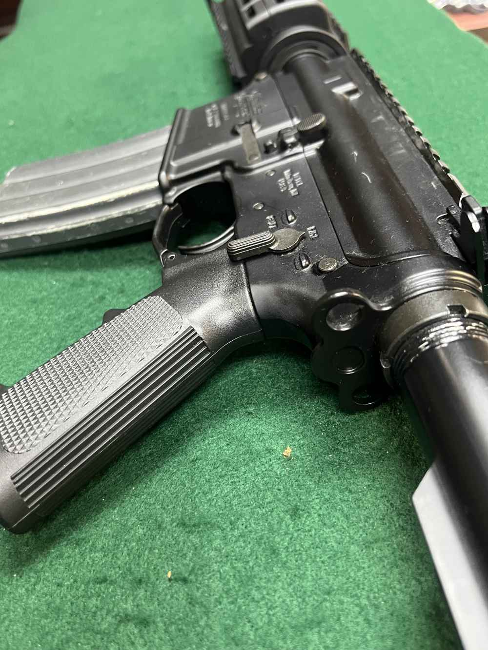 Windham Weaponry WW-15 16" Barrel 5.56 W/ OEM Magazine-img-7