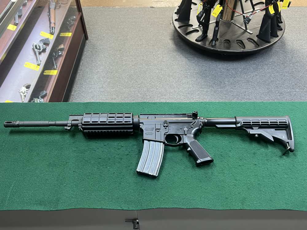 Windham Weaponry WW-15 16" Barrel 5.56 W/ OEM Magazine-img-0