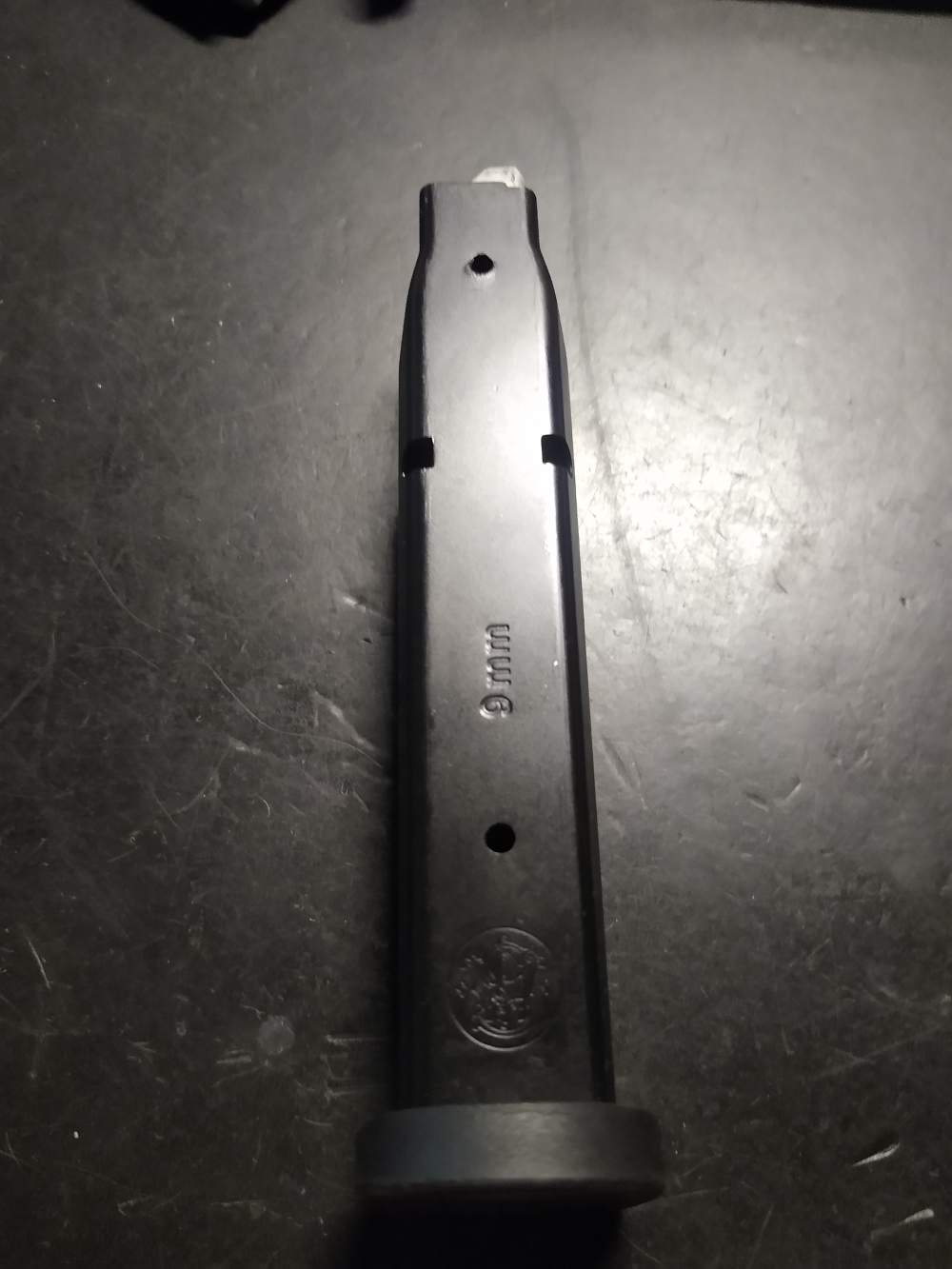 SMITH & WESSON M&P9 9MM 17 RD MAGAZINE-img-2