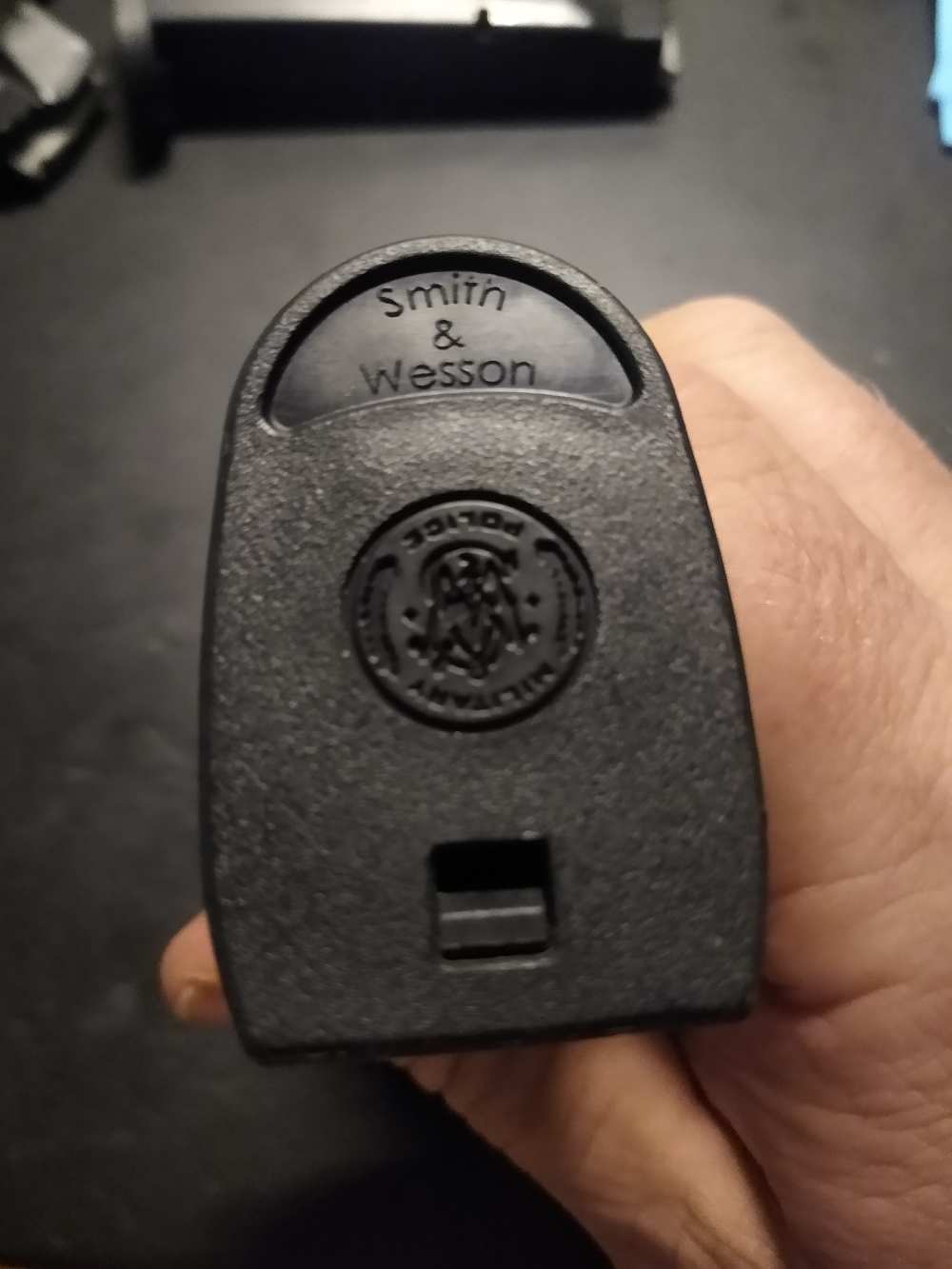 SMITH & WESSON M&P9 9MM 17 RD MAGAZINE-img-3