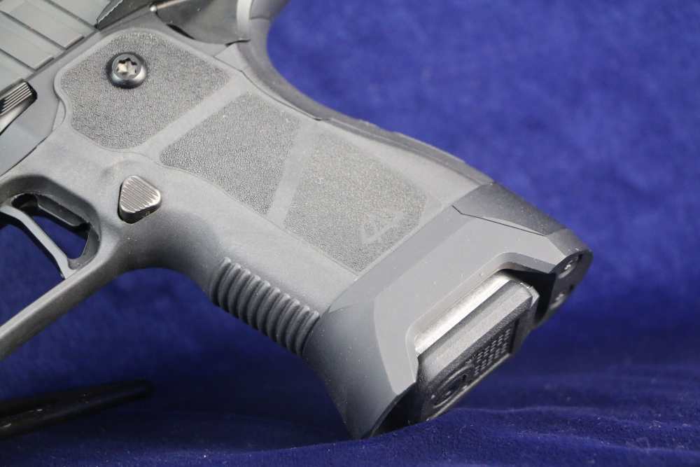 OA DEFENSE 2311 OA2311FLSZKITBLKSTD17, 9mm, 5", P320 17 Rd Mags, NIB-img-5