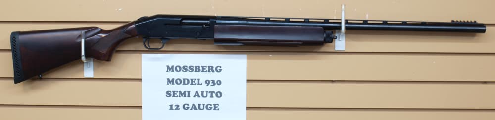 MOSSBERG 930 Semi Auto Field Shotgun 12 Gauge Near New Cond-img-0