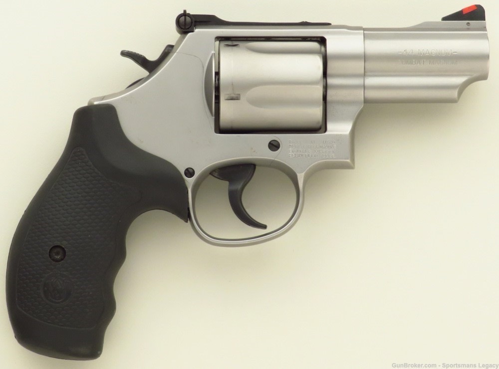 Smith & Wesson Model 69 .44 Magnum, 2.75, case, 90 percent-img-0