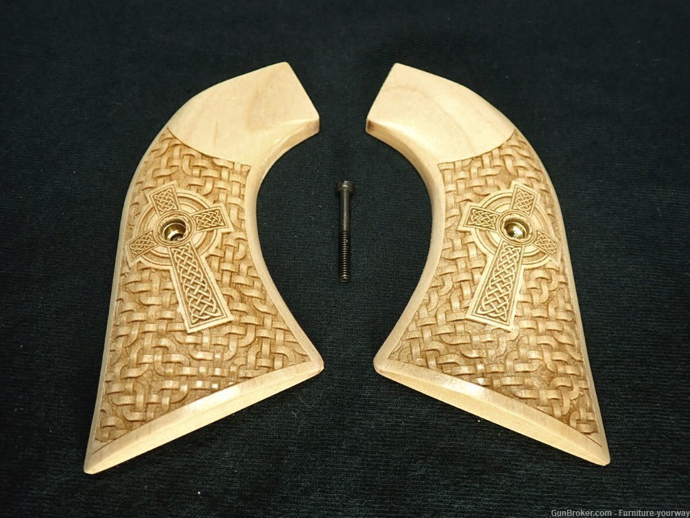 -Maple Braided Weave Celtic Cross Ruger Super Blackhawk Grips Engrave Textu-img-0