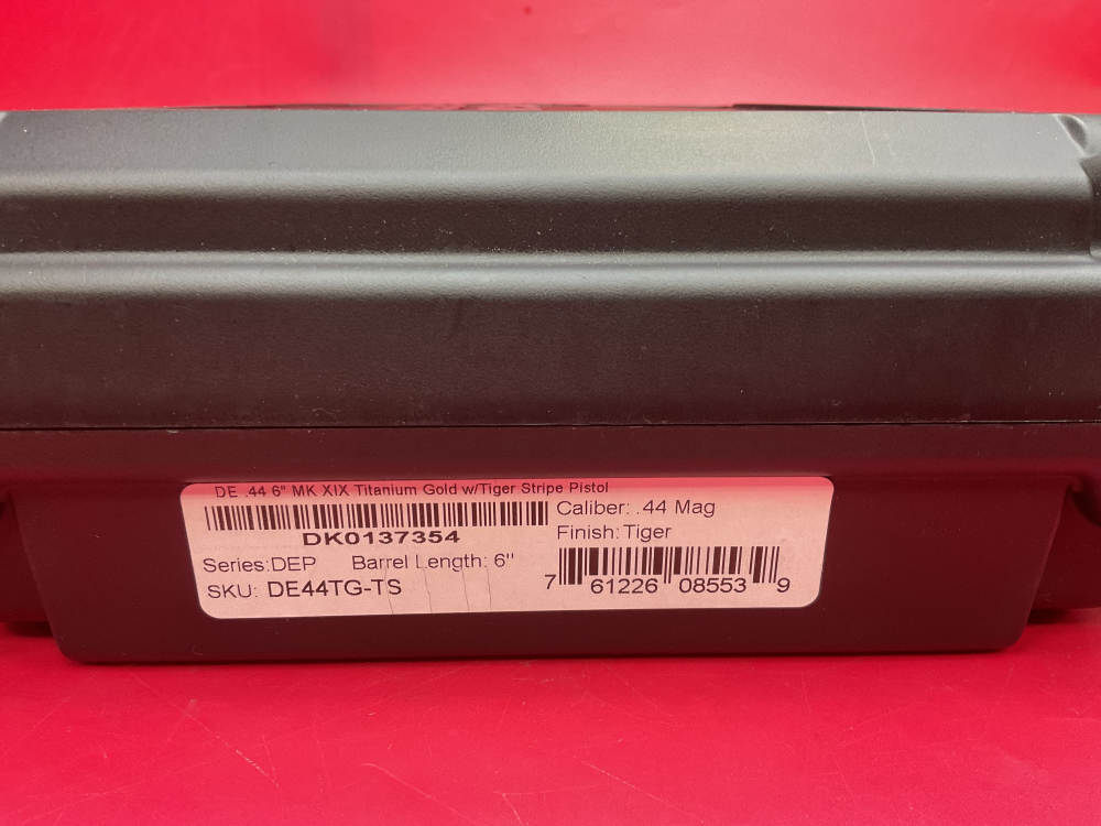 Magnum Research Desert Eagle Mark XIX L6 44 Mag Gold Tiger Stripes 6"-img-33