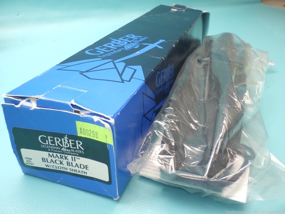 Gerber Mark ll Survival Knife 6.87"Black Blade (05707) Mfg1996 NIB W/Sheath-img-13