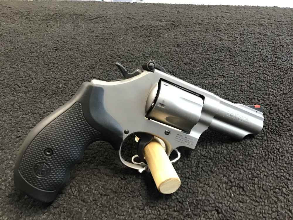 SMITH & WESSON 66 357MAG-img-1