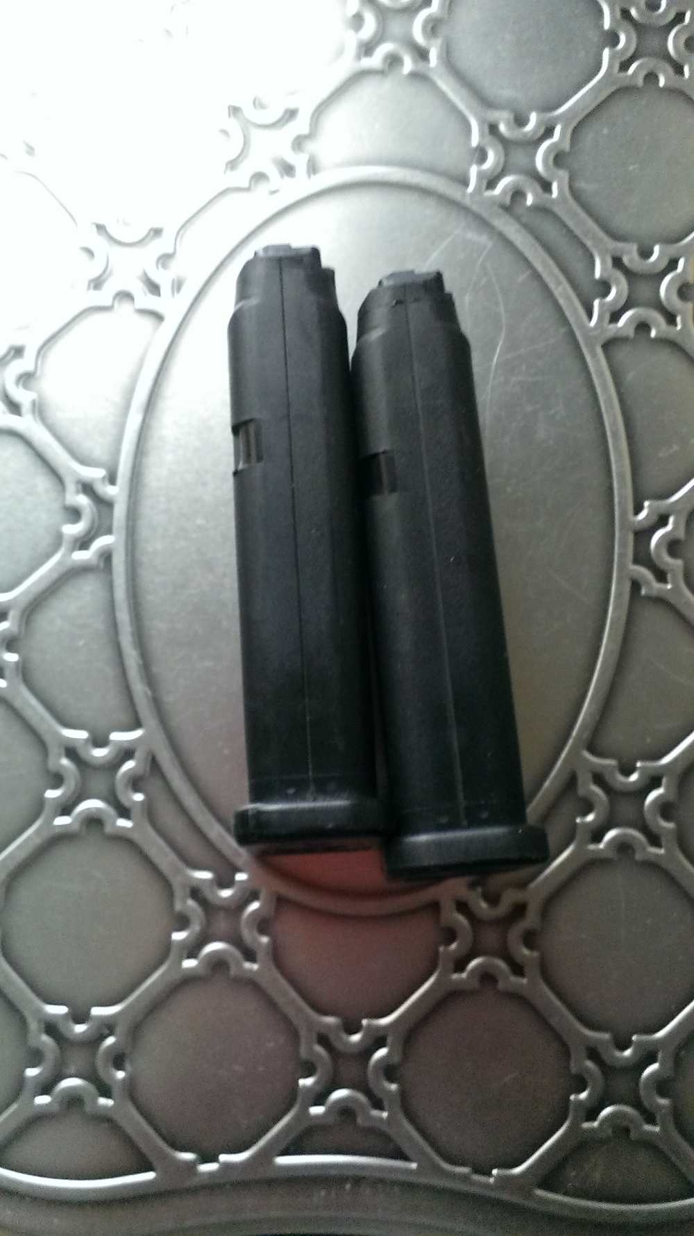 2 Glock 23 Factory Magazines 13 Round 40 S&W Very Good-img-2