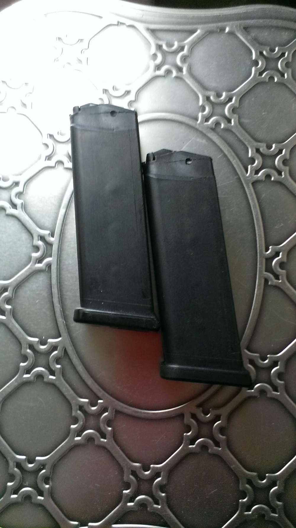 2 Glock 23 Factory Magazines 13 Round 40 S&W Very Good-img-0