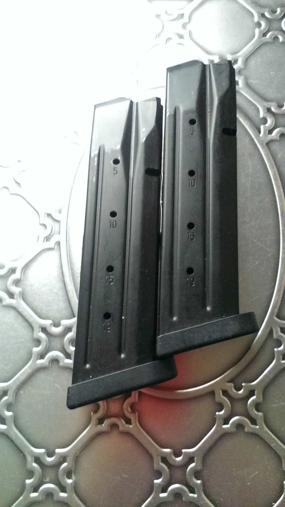 CZ USA 75 / SP-01 Factory Magazines 9mm, 19 Round Very Good-img-0