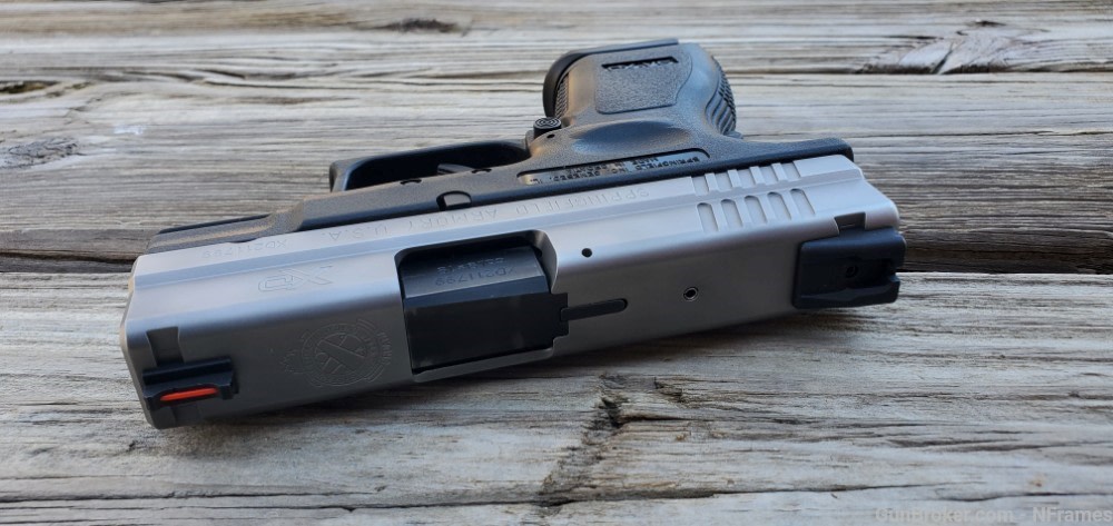 Springfield Armory XD9 sub compact stainless bi tone. Custom sights.-img-6