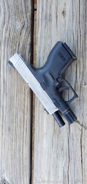 Springfield Armory XD9 sub compact stainless bi tone. Custom sights.-img-1