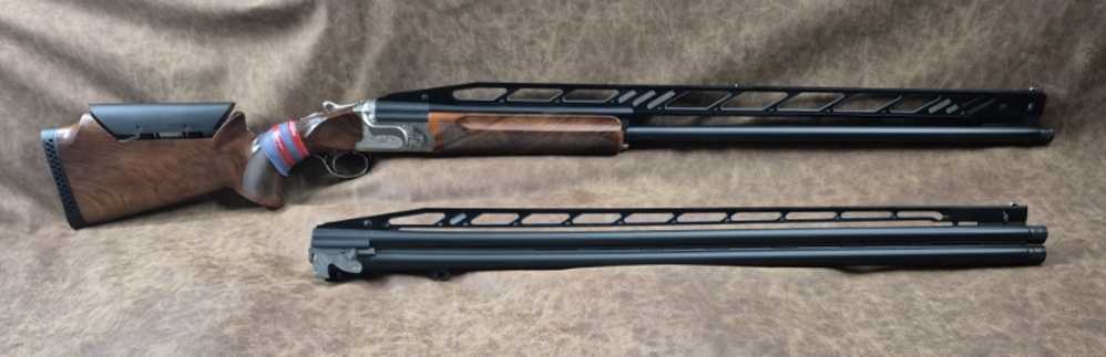 USED CAESAR GUERINI INVICTUS I TRAP COMBO 12GA 34"/32" CASE-img-0