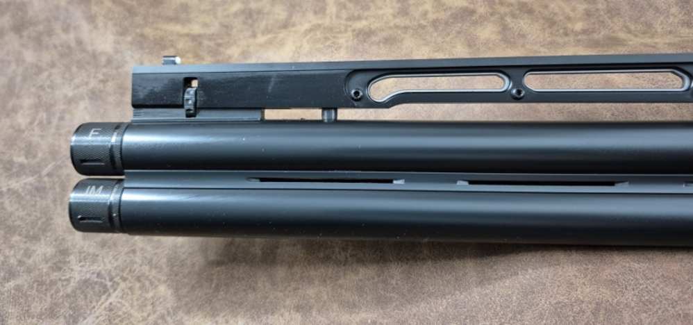 USED CAESAR GUERINI INVICTUS I TRAP COMBO 12GA 34"/32" CASE-img-20