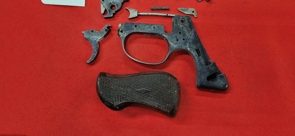 FIE 32 Smith & Wesson Long Revolver Parts. Cylinder, Barrel, Misc. Internal-img-10