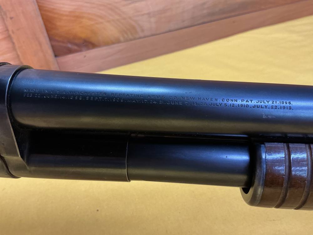 WINCHESTER MODEL-12 PUMP ACTION SHOTGUN.  12 GAUGE.-img-2