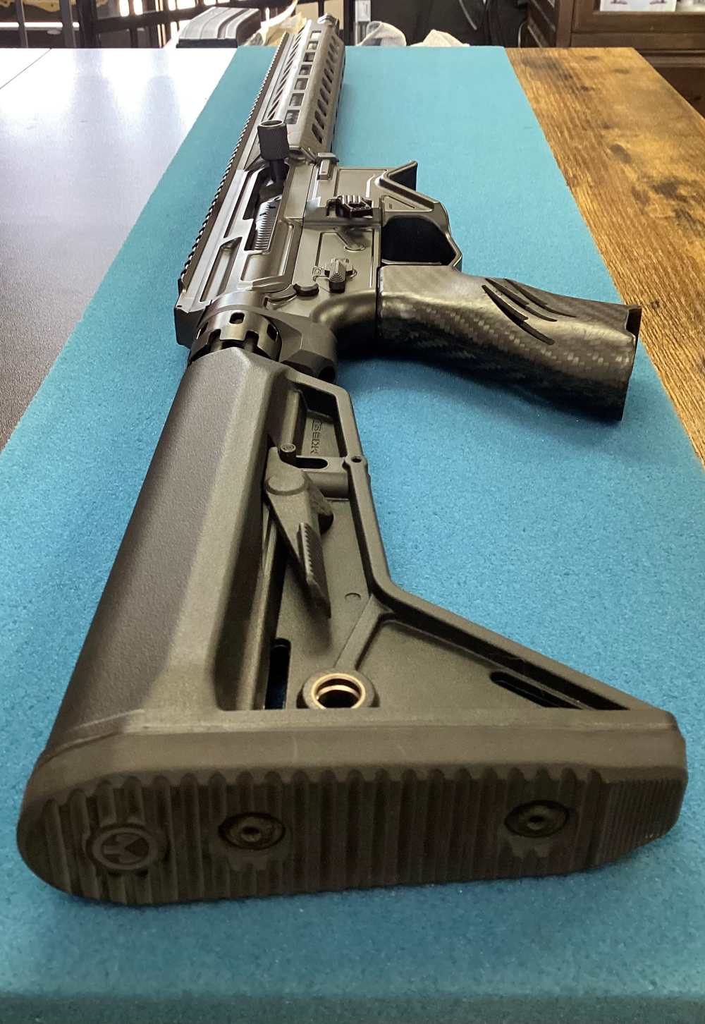 FIERCE FIREARMS, FA-15 SIDEWINDER,22 NOSLER, 1X MAG OG BOX-img-4