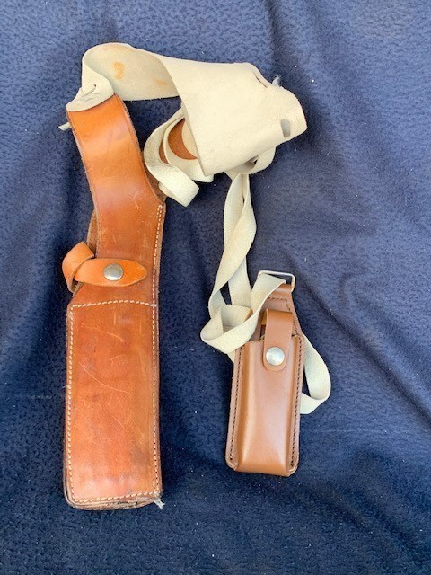 VINTAGE SAFARILAND MODEL 100 LARGE AUTOMATIC SHOULDER HOLSTER-img-0