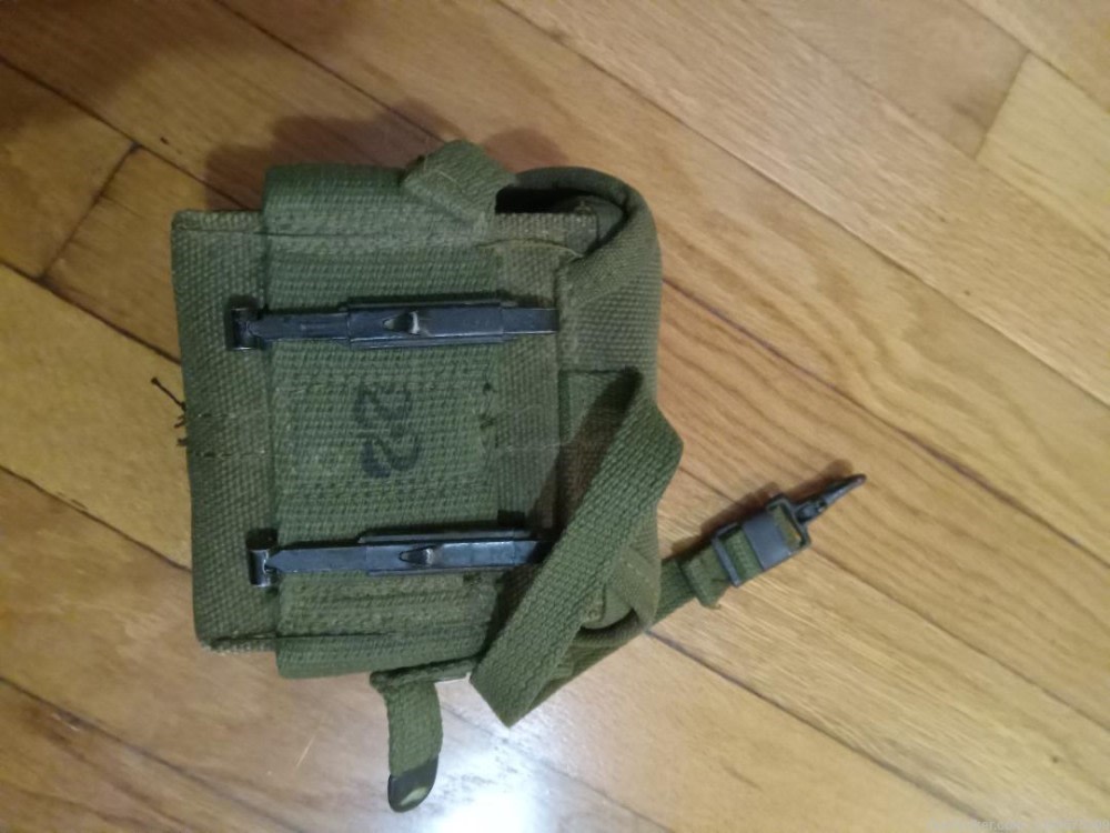 4 Colt .223 AR-15 Magazines with Pouch-img-3
