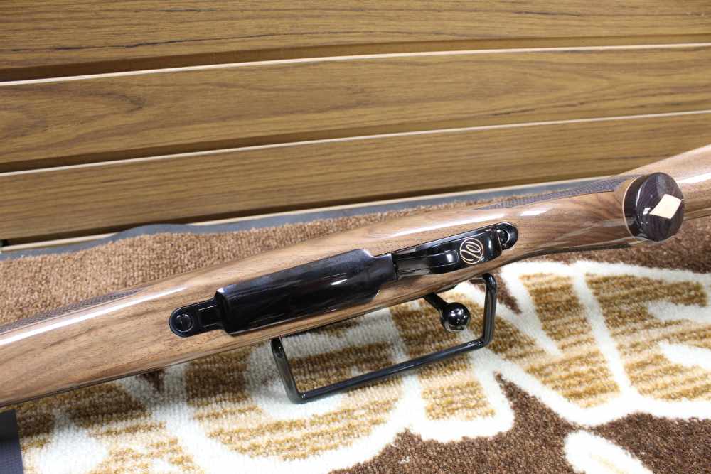 Weatherby Mark V Varmintmaster 224 WBY Magnum-img-6