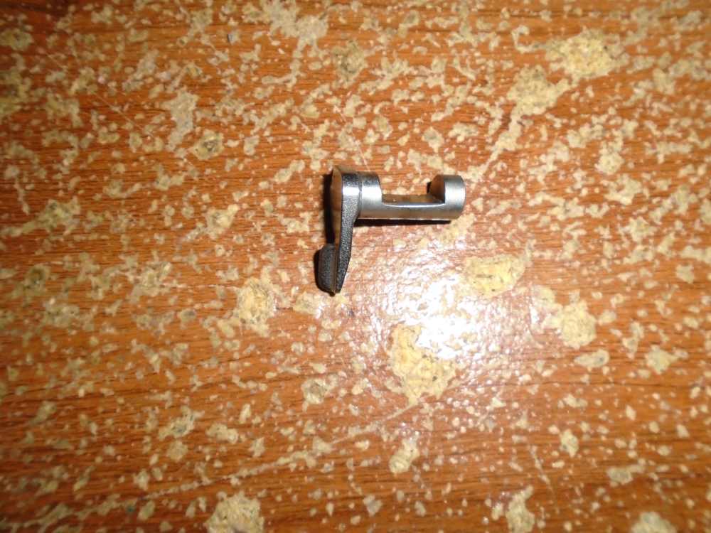 TAURUS MODEL PT-940 .40 S&W SEMI AUTO PISTOL DISASSEMBLY LATCH-img-0