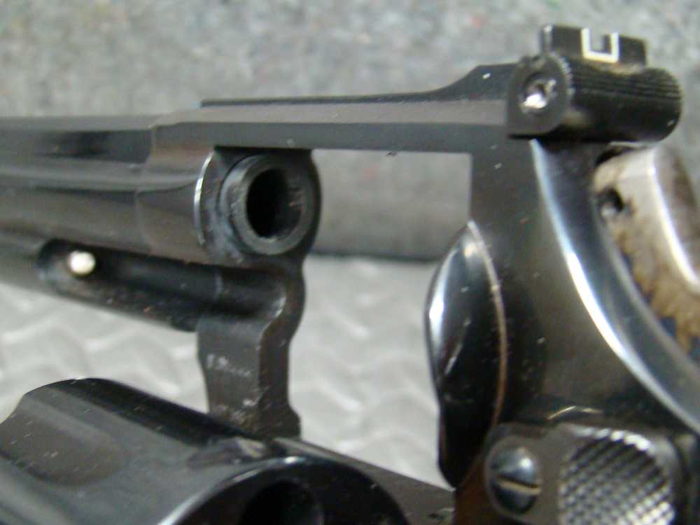 Smith & Wesson 586-2 357 mag-img-16