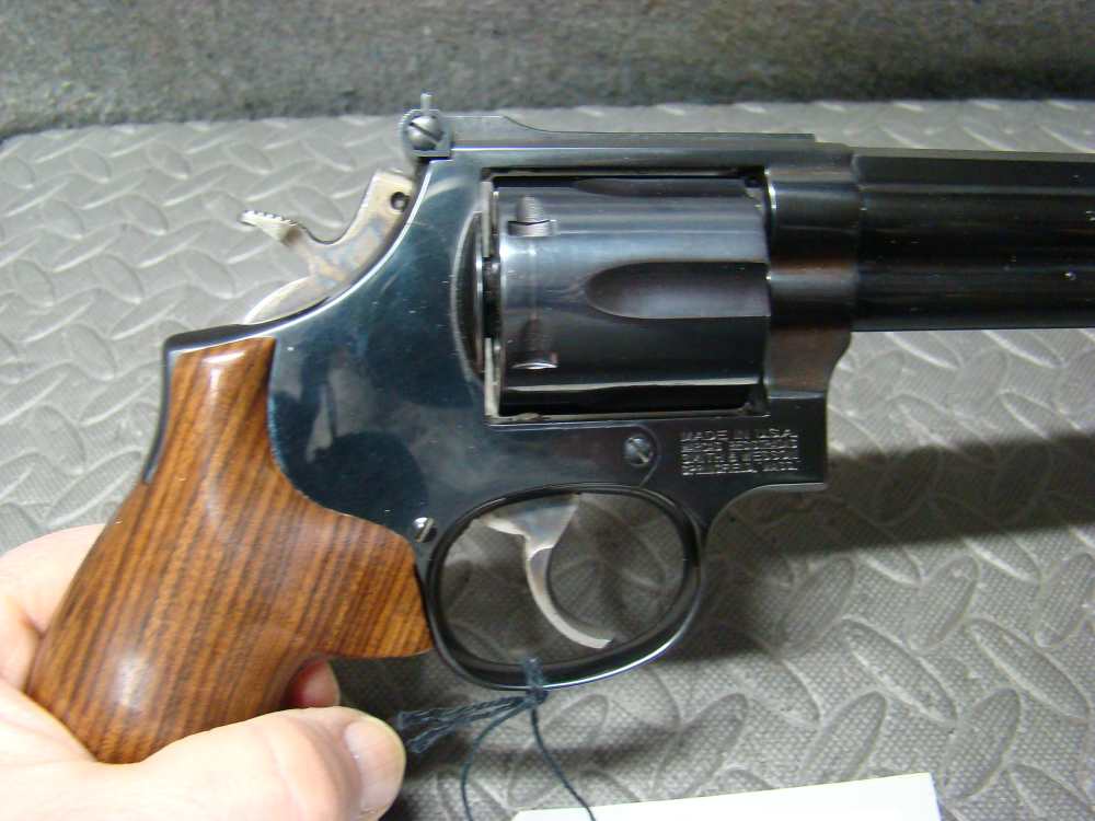 Smith & Wesson 586-2 357 mag-img-2